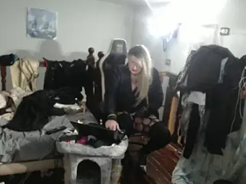 emmex671 online show from March 9, 2025, 12:31 am