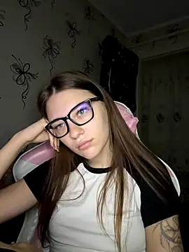 MrrKate online show from October 3, 2025, 1:20 am