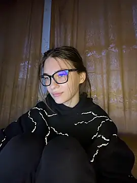 MrrKate online show from April 28, 2026, 2:27 am