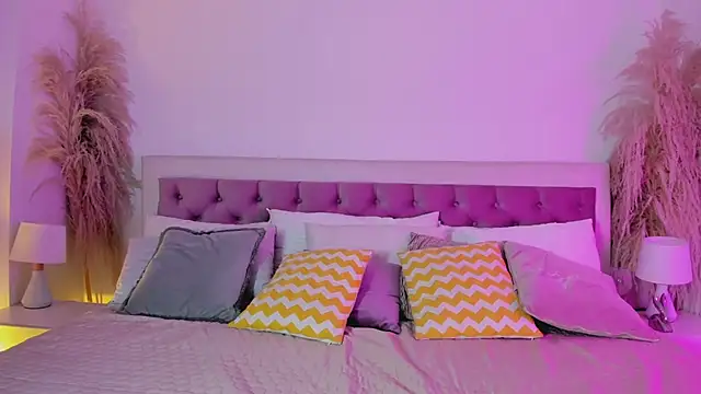 Snapshot of Arianaa_collins chatting on September 9, 2025, 12:03 pm Arianaa collins online show from September 9, 2025, 12:03 pm