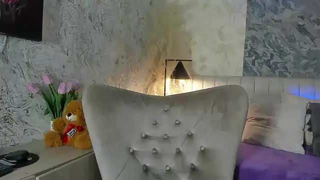 Snapshot of Arianaa_collins chatting on October 31, 2025, 12:02 pm Arianaa collins online show from October 31, 2025, 12:02 pm