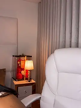 Amylewisq online show from March 5, 2025, 3:18 am