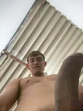 Babyalienqm online show from January 16, 2026, 3:43 am