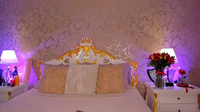 ScarlettWallace online show from November 7, 2025, 8:02 pm