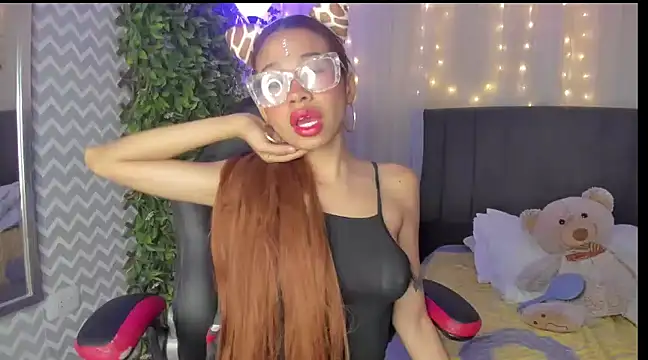 Snapshot of Aida_princess chatting on March 6, 2025, 4:41 am Aida princess online show from March 6, 2025, 4:41 am