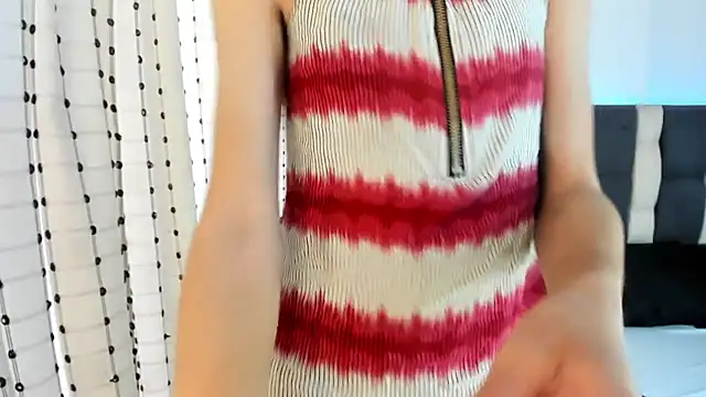 Snapshot of loverisu-coral chatting on September 18, 2025, 7:39 pm loverisu-coral online show from September 18, 2025, 7:39 pm