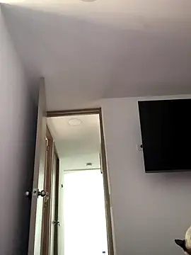 Snapshot of AshleyG_222 chatting on December 17, 2025, 4:45 pm AshleyG 222 online show from December 17, 2025, 4:45 pm