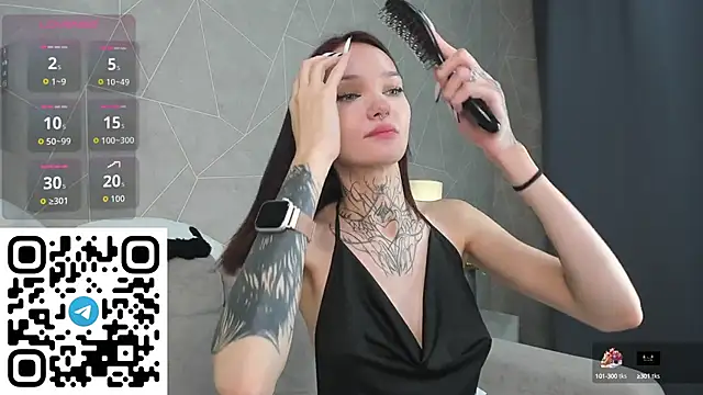 Snapshot of Selena_Sharp chatting on September 16, 2025, 12:55 am Selena Sharp online show from September 16, 2025, 12:55 am