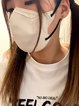 Snapshot of daiyo_kai_Gutara chatting on October 19, 2025, 2:03 am daiyo kai Gutara online show from October 19, 2025, 2:03 am