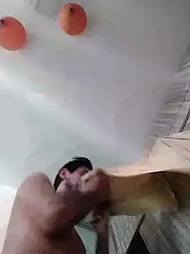 santibiggg online show from March 5, 2025, 2:34 pm