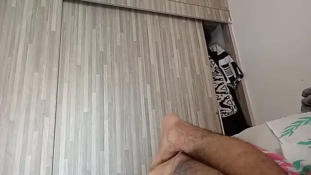 santibiggg online show from February 26, 2025, 3:21 pm