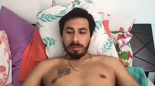 santibiggg online show from March 8, 2025, 4:39 pm