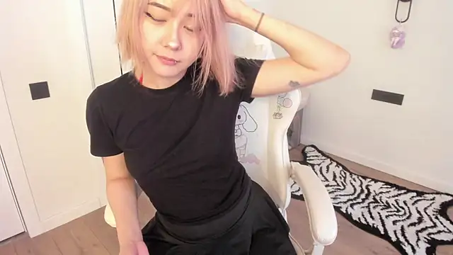 ka00ru chan online show from June 27, 2026, 12:11 pm