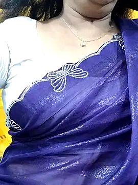 abinaya26 online show from November 23, 2025, 1:32 pm