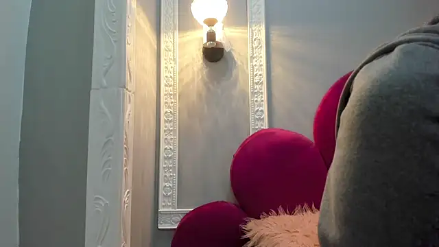 Bonniie 22 online show from March 9, 2026, 7:17 pm