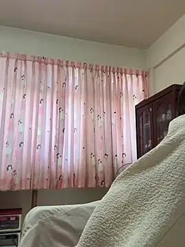 ladypaggy online show from April 11, 2026, 5:48 am