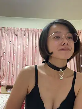 ladypaggy online show from March 12, 2026, 6:12 pm