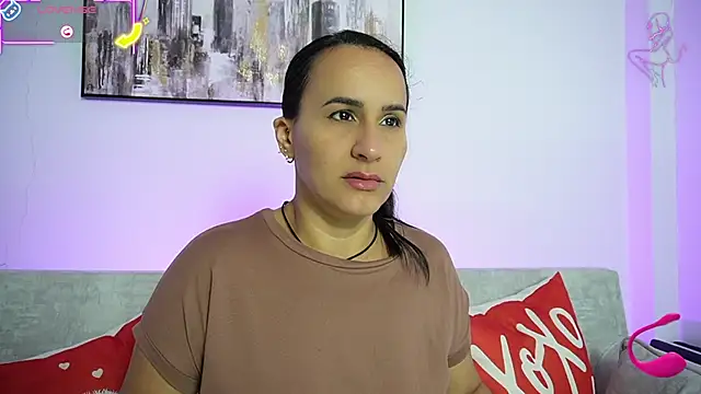 Sara Charmy online show from November 30, 2025, 11:44 am