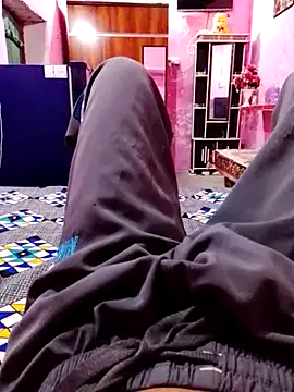 Rahulrana893 online show from May 28, 2026, 3:58 am