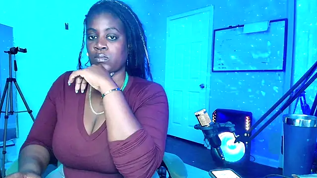 lovelyenigma365 online show from April 28, 2026, 6:56 pm
