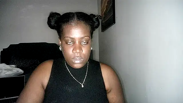 Snapshot of lovelyenigma365 chatting on November 12, 2025, 6:23 pm lovelyenigma365 online show from November 12, 2025, 6:23 pm