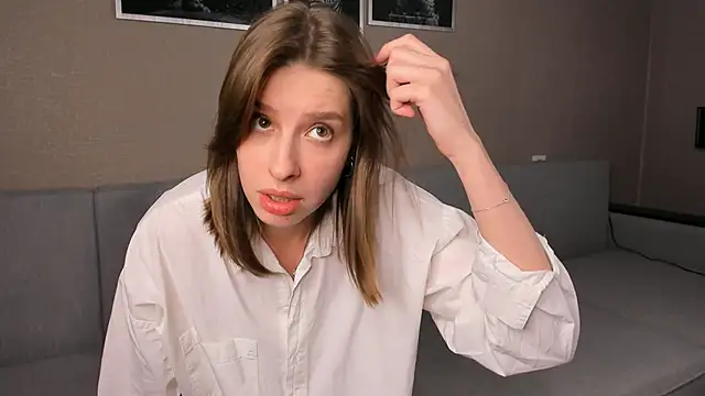 Snapshot of OdeliaGee chatting on March 19, 2025, 4:34 pm OdeliaGee online show from March 19, 2025, 4:34 pm