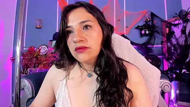 TaraTaylorr online show from October 29, 2025, 2:32 am