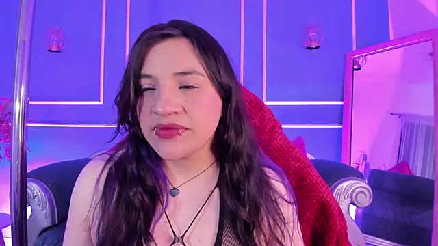 Snapshot of TaraTaylorr chatting on January 19, 2026, 3:10 am TaraTaylorr online show from January 19, 2026, 3:10 am