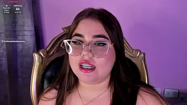 MadissonLee   online show from November 12, 2025, 7:29 pm