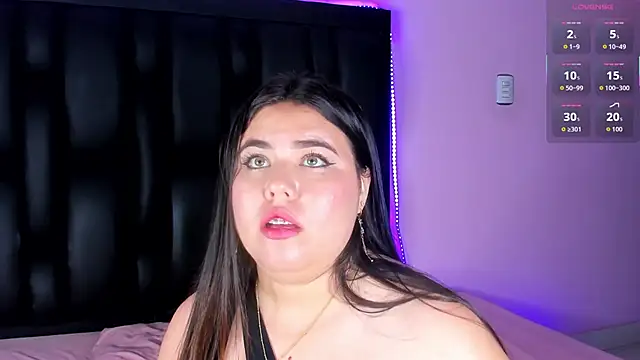 MadissonLee   online show from September 21, 2025, 5:18 pm