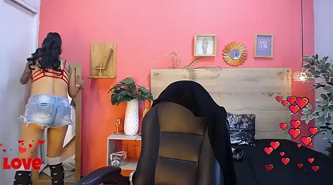 yessila parker online show from March 14, 2025, 2:42 am