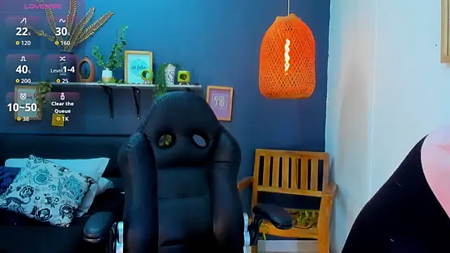 yessila parker online show from February 26, 2026, 9:53 am