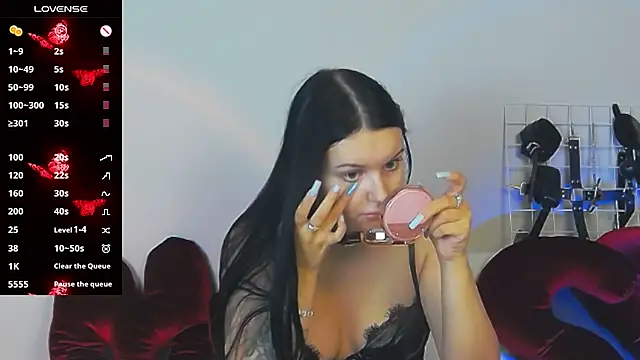 Snapshot of Miss_Vic chatting on November 21, 2025, 5:12 pm Miss Vic online show from November 21, 2025, 5:12 pm