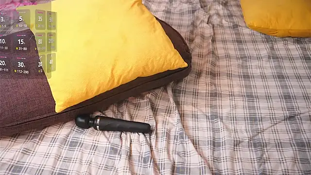 AmityDilley online show from April 16, 2026, 9:39 pm