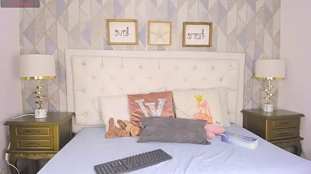 SamantaMarquez online show from October 16, 2025, 7:44 pm