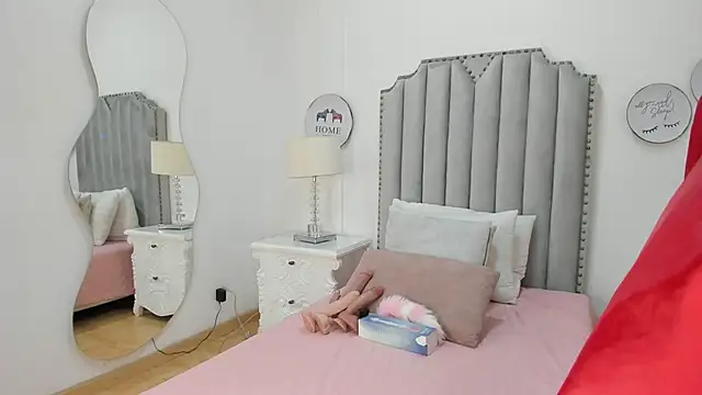 SamantaMarquez online show from September 14, 2025, 7:58 pm