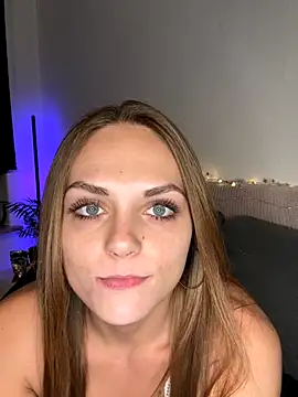 OCTAPUSSY2000 online show from November 11, 2025, 8:47 pm