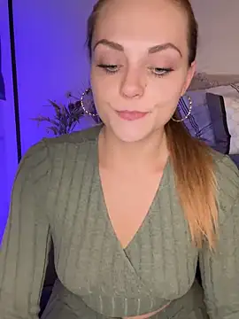 OCTAPUSSY2000 online show from November 27, 2025, 8:42 pm