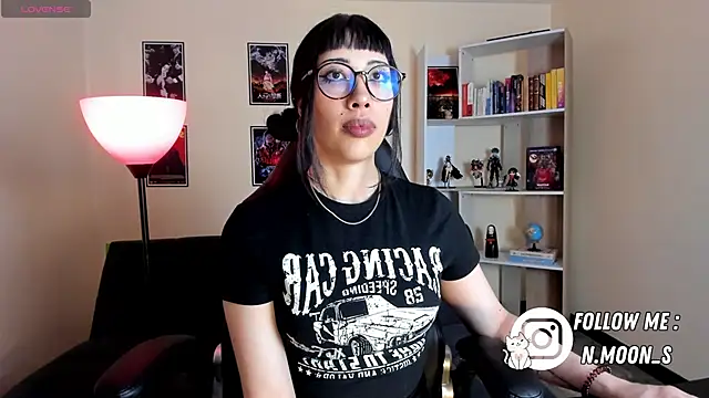 Snapshot of Nezuuuuu_ chatting on September 9, 2025, 11:14 pm Nezuuuuu online show from September 9, 2025, 11:14 pm