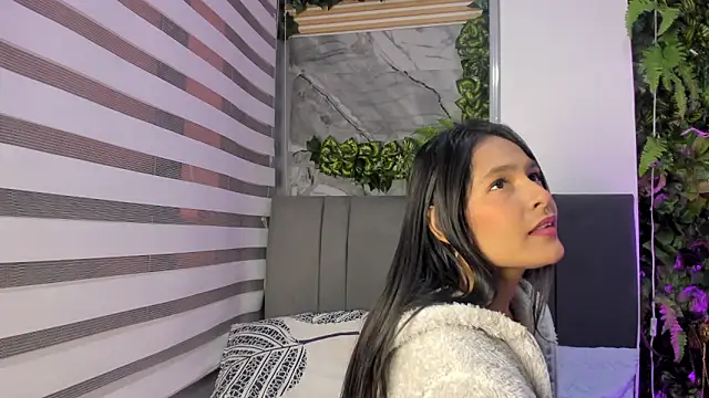 Fernanda liie  online show from December 20, 2025, 11:24 am