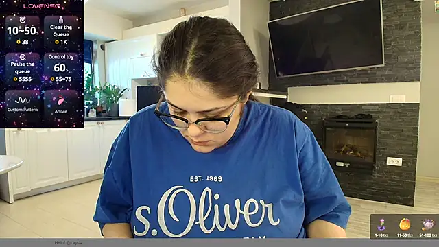 Layla- online show from February 21, 2025, 10:50 am