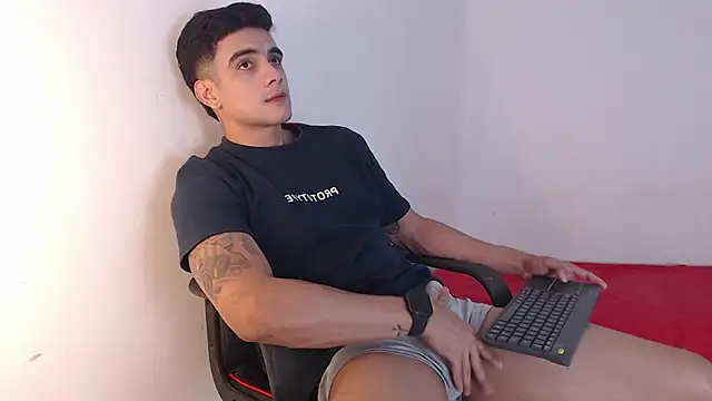 adam levis17 online show from September 18, 2025, 5:54 am