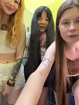 melicious  online show from June 17, 2026, 1:21 pm