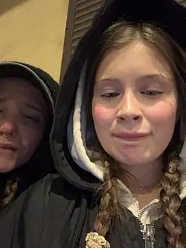 Snapshot of melicious_ chatting on March 5, 2025, 7:49 pm melicious online show from March 5, 2025, 7:49 pm