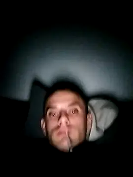 Snapshot of VibrantNoise5 chatting on November 18, 2025, 3:43 am VibrantNoise5 online show from November 18, 2025, 3:43 am