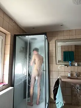 xy monkeyBigCock online show from September 17, 2025, 2:41 pm