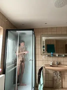 xy monkeyBigCock online show from September 30, 2025, 9:37 am