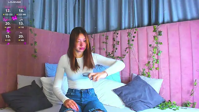 meow mellie online show from October 10, 2025, 2:12 am