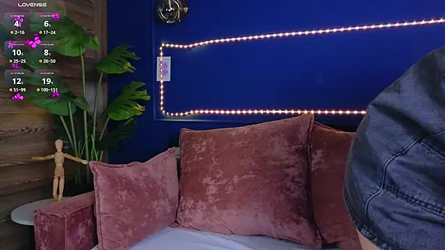 meow mellie online show from November 13, 2025, 1:53 am