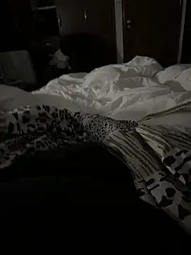 Snapshot of Mpampi chatting on December 20, 2025, 2:36 am Mpampi online show from December 20, 2025, 2:36 am